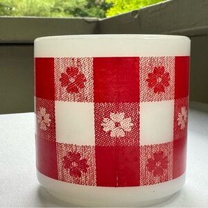 Milk Glass cup Country Kitchen Retro
